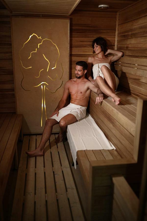 Barack Thermal & Natura Apartments Tiszakecske Luaran gambar