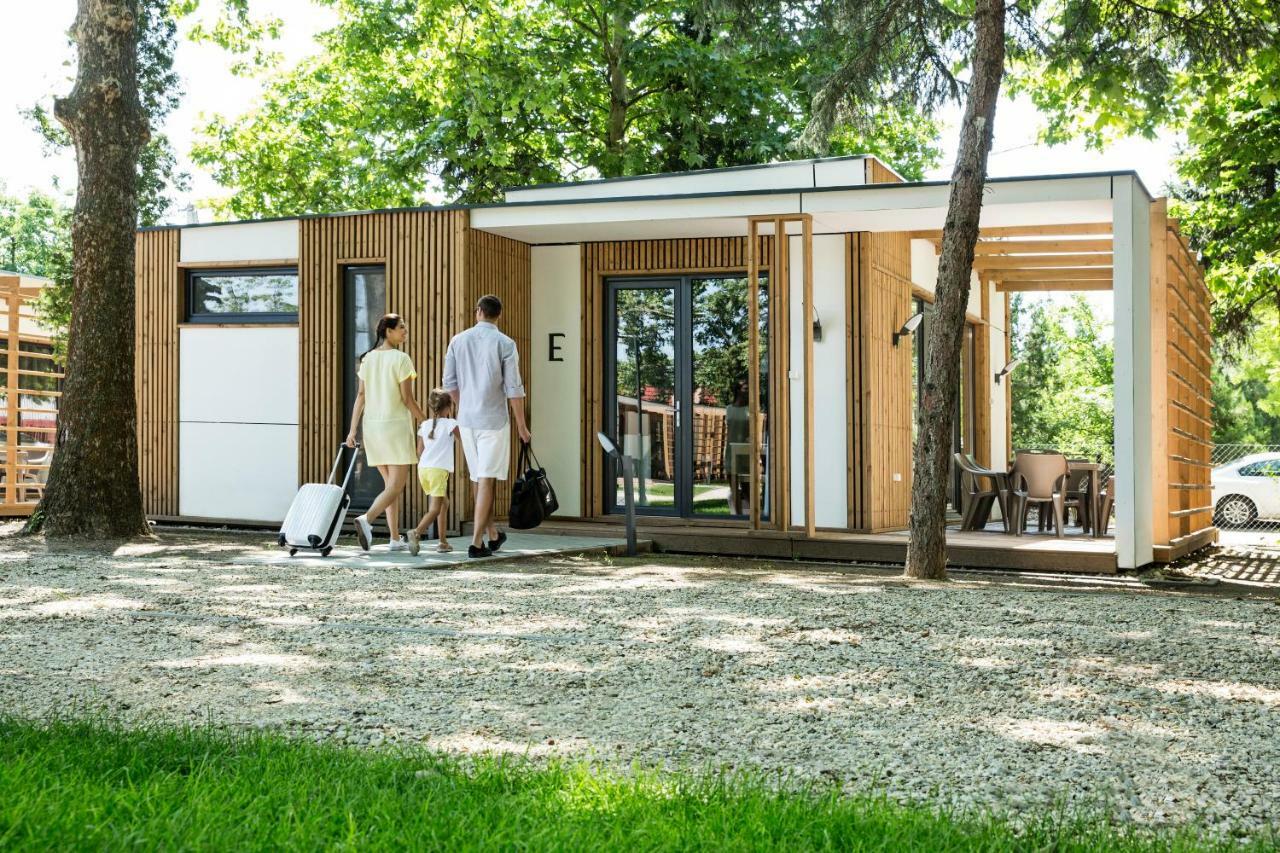Barack Thermal & Natura Apartments Tiszakecske Luaran gambar