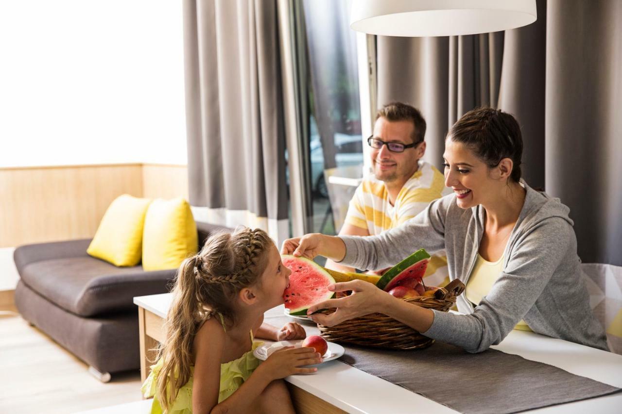 Barack Thermal & Natura Apartments Tiszakecske Luaran gambar